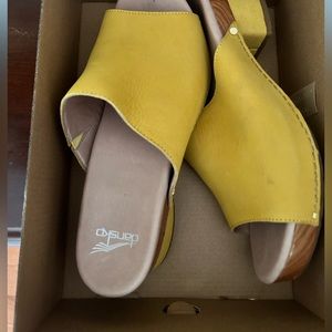 Dansko Marci Milled Nubuck